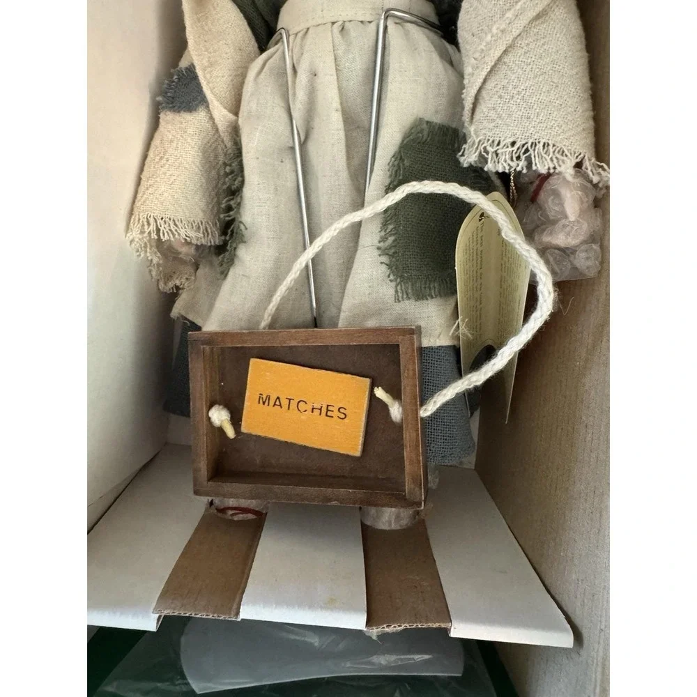 House of Lloyd Christmas Around the World THE LITTLE MATCH GIRL  New In Box Doll